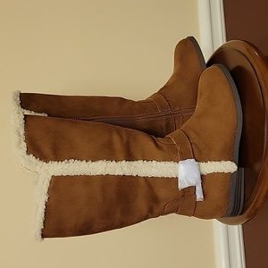 Thereabouts brand new  winter girls boots size 4